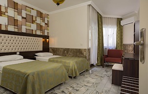 Club Akman Beach Hotel