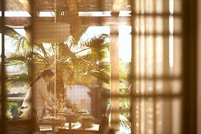 Aurora Luxury Suites