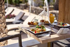 Aurora Luxury Suites