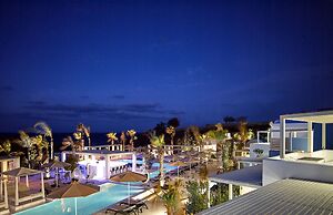 Aurora Luxury Suites