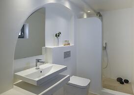 Aurora Luxury Suites