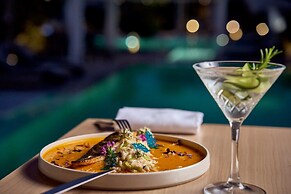 Aurora Luxury Suites