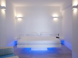 Aurora Luxury Suites