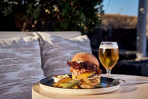 Aurora Luxury Suites