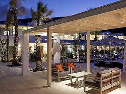 Aurora Luxury Suites