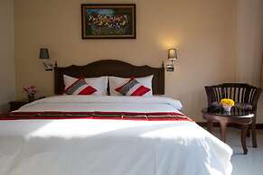 True Siam Rangnam Hotel