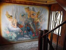 True Siam Rangnam Hotel