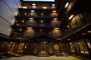 True Siam Rangnam Hotel