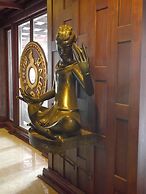 True Siam Rangnam Hotel