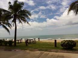 Keeree Waree Seaside Villa