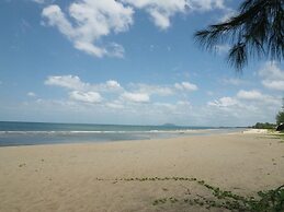 Keeree Waree Seaside Villa