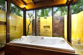 Keeree Waree Seaside Villa