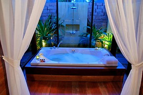 Keeree Waree Seaside Villa