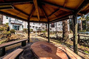 Jungmun JejuHue Pension