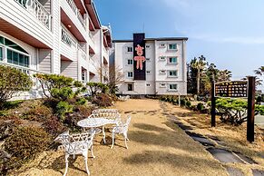 Jungmun JejuHue Pension