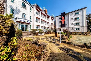 Jungmun JejuHue Pension