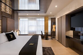 Hugo's Boutique Hotel - Adults Only