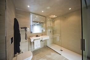 Hugo's Boutique Hotel - Adults Only