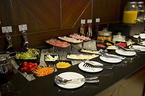 Hugo's Boutique Hotel - Adults Only