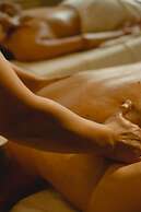 Hugo's Boutique Hotel - Adults Only