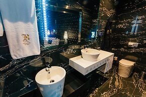 Hugo's Boutique Hotel - Adults Only