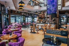 Hugo's Boutique Hotel - Adults Only