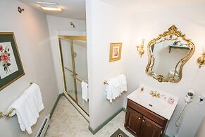 Rosewood Country Inn