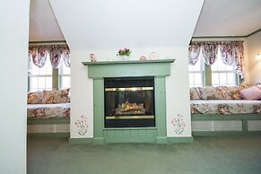 Rosewood Country Inn