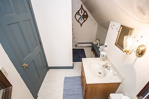 Rosewood Country Inn