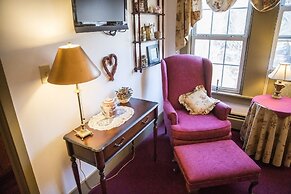 Rosewood Country Inn