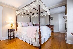 Rosewood Country Inn