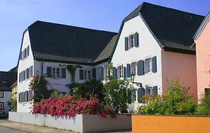 RheinRiver Guesthouse - Direkt am Rhein