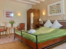 RheinRiver Guesthouse - Direkt am Rhein