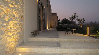 Scilla Maris Charming Suites-Restaurant