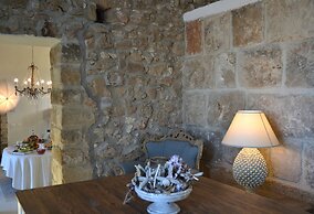 Scilla Maris Charming Suites-Restaurant