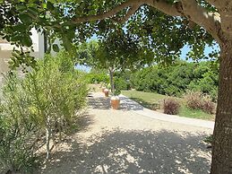 Scilla Maris Charming Suites-Restaurant