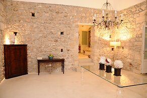 Scilla Maris Charming Suites-Restaurant