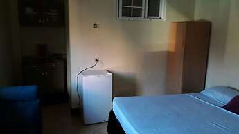 Hotel Bar Emergency 911