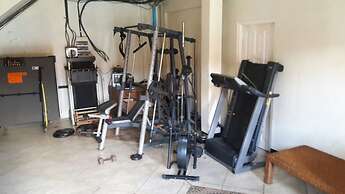 Hotel Bar Emergency 911