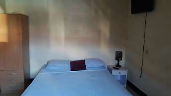 Hotel Bar Emergency 911