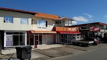 Hotel Bar Emergency 911