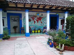 Hostal La Casa de Paco - Hostel
