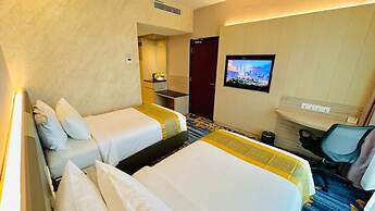 V8 Hotel