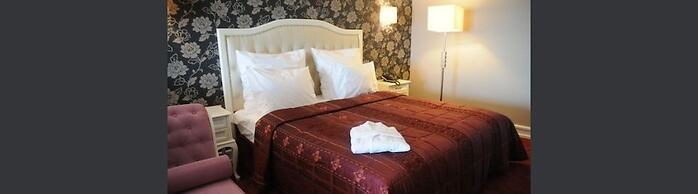 Paradise Island Hotel