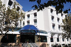 Paradise Island Hotel