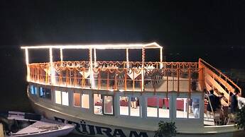 BrijRama Palace, Varanasi - By the Ganges