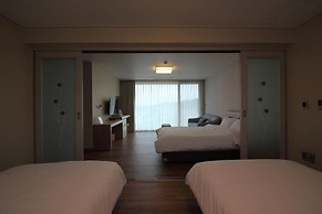 Suave Hotel