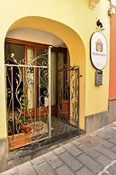 Mamamia Guesthouse