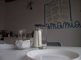 Mamamia Guesthouse