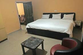 Semper Diamond Lodge